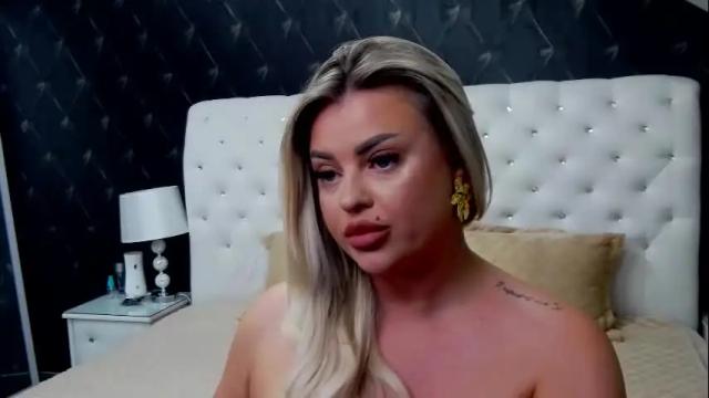Image 3 of emmamavis Stream on Chaturbate on 7 days ago