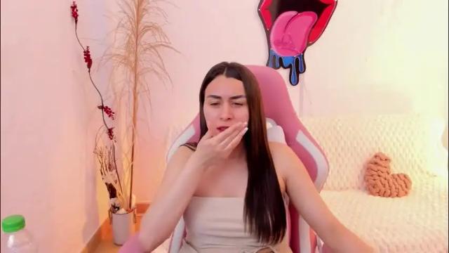 Thumbnail 2, emmamyers_'s Stream at Chaturbate, 2 months ago