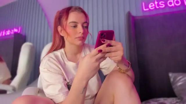 Image 6 of emmaroldan_ Stream on Chaturbate on 15 months ago