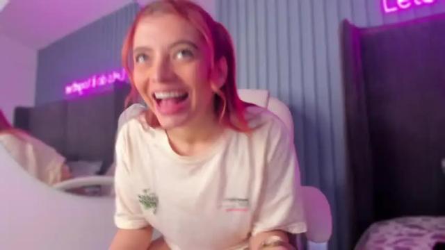 Image 7 of emmaroldan_ Stream on Chaturbate on 15 months ago