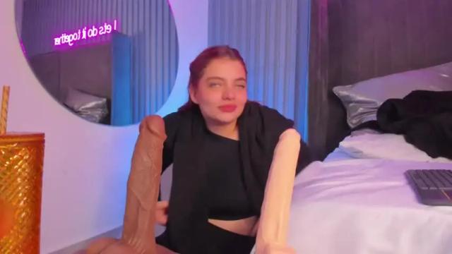 Image 8 of emmaroldan_ Stream on Chaturbate on 14 months ago