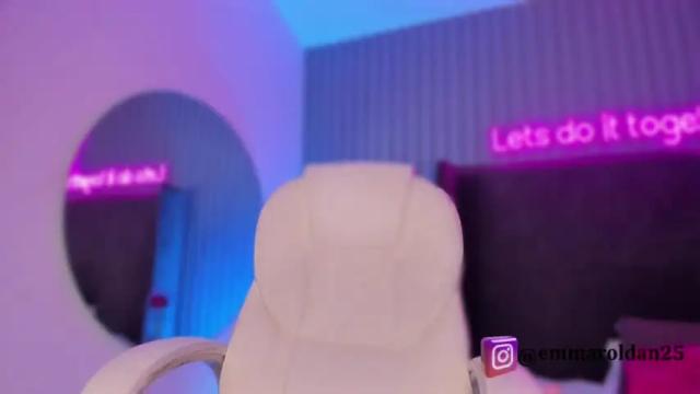 Thumbnail 3, emmaroldan_'s Stream at Chaturbate, 14 months ago