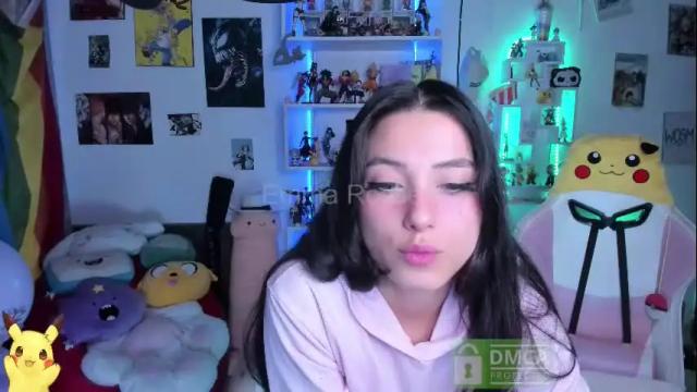 Image 7 of emmarosse11 Stream on Chaturbate on 9 months ago