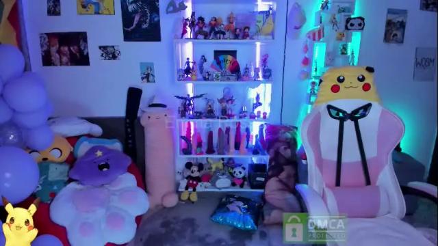 Image 8 of emmarosse11 Stream on Chaturbate on 6 months ago