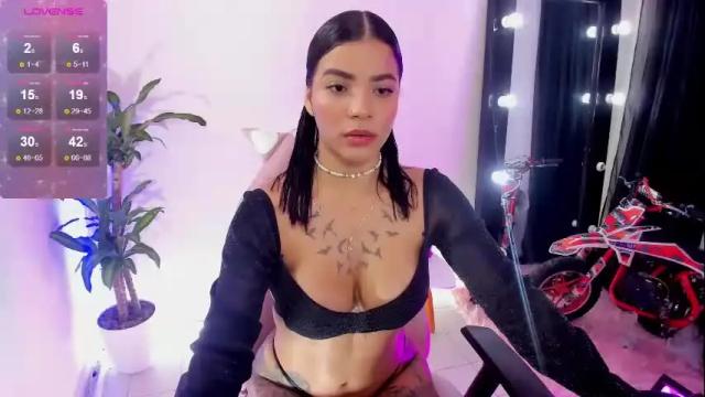 Thumbnail 1, emmarusselx's Stream at Chaturbate, 2 months ago