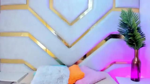 Image 4 of emmasift Stream on Chaturbate on 21 months ago