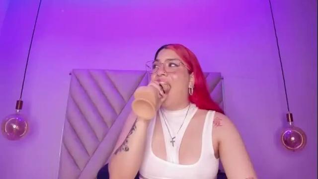 Image 2 of emmaswift1 Stream on Chaturbate on 24 days ago