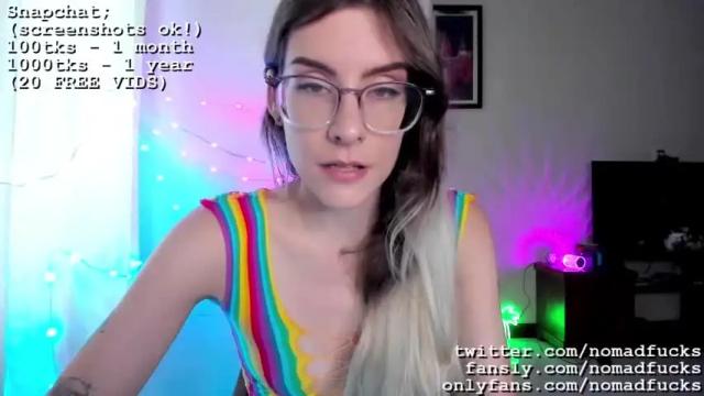 Image 2 of emmaterrestrial Stream on Chaturbate on 17 months ago