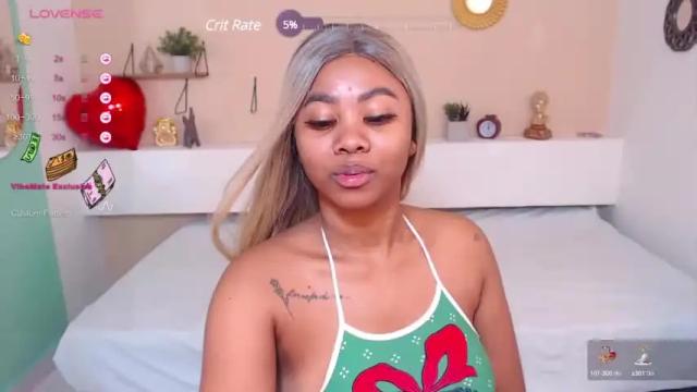 Image 4 of emmaterry2 Stream on Chaturbate on 15 months ago