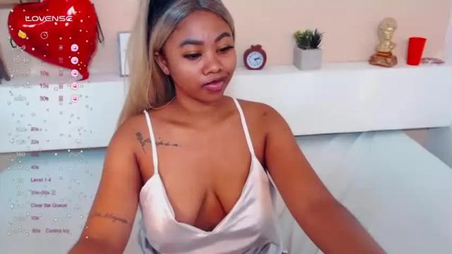 Image 11 of emmaterry2 Stream on Chaturbate on 15 months ago