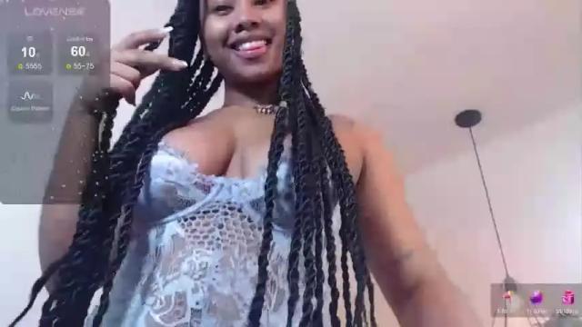 Image 2 of emmaterry2 Stream on Chaturbate on 14 months ago