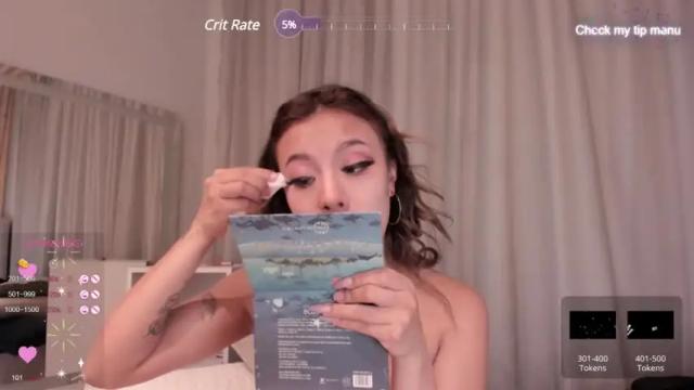 Image 11 of emmathompsoon_ Stream on Chaturbate on 16 months ago