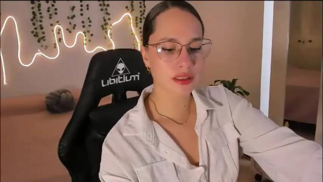 Thumbnail 2, emmatorres9's Stream at Chaturbate, 1 month ago