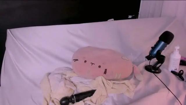 Image 11 of emmattweerk Stream on Chaturbate on 18 months ago