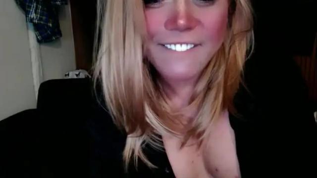 Image 10 of emmawatsoons Stream on Chaturbate on 1 month ago