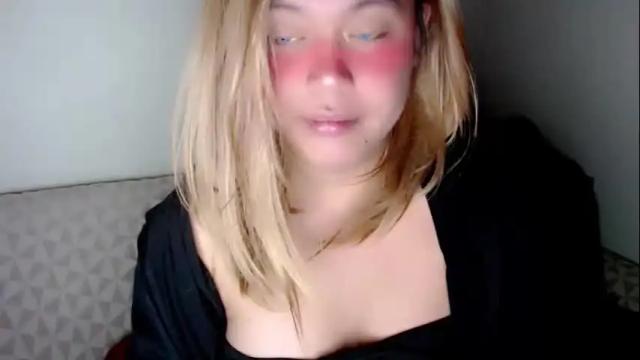 Image 10 of emmawatsoons Stream on Chaturbate on 29 days ago