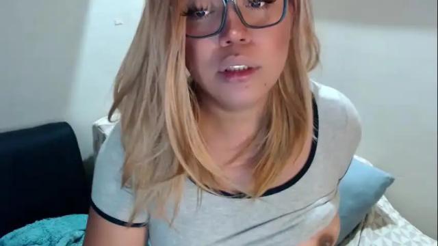 Image 11 of emmawatsoons Stream on Chaturbate on 16 days ago