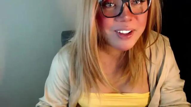 Image 12 of emmawatsoons Stream on Chaturbate on 2 months ago