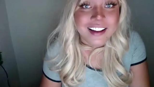 Image 2 of emmawatsoons Stream on Chaturbate on 2 months ago
