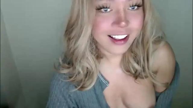 Image 2 of emmawatsoons Stream on Chaturbate on 1 month ago