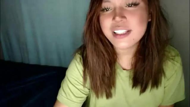 Image 4 of emmawatsoons Stream on Chaturbate on 2 months ago