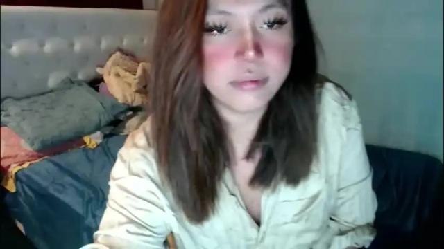 Image 2 of emmawatsoons Stream on Chaturbate on 2 months ago