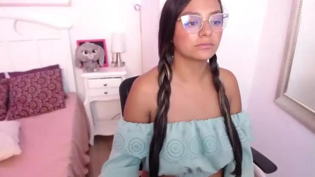 Image 12 of emmawiilson_ Stream on Chaturbate on 14 months ago