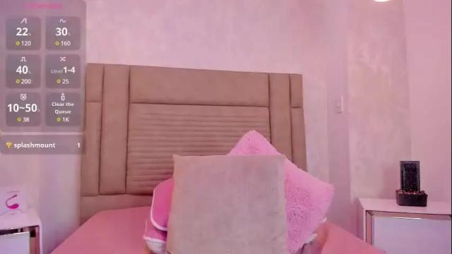 Image 2 of emmawiilson_ Stream on Chaturbate on 1 month ago