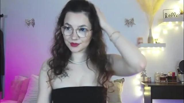 Thumbnail 1, emmawright02's Stream at Chaturbate, 1 month ago