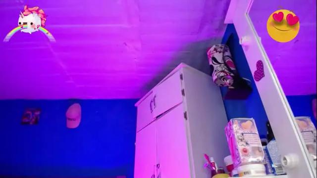 Image 3 of emmaxx7 Stream on Chaturbate on 4 months ago