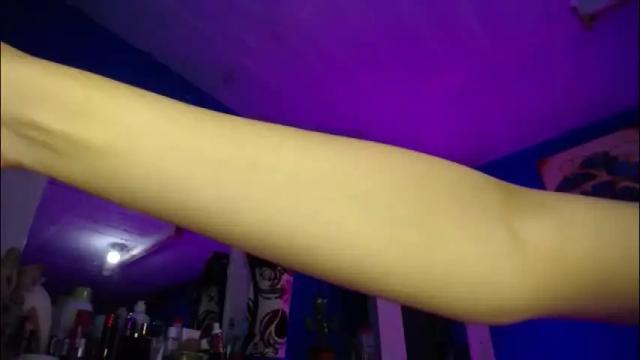 Image 4 of emmaxx7 Stream on Chaturbate on 1 month ago