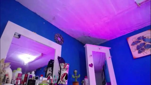 Image 6 of emmaxx7 Stream on Chaturbate on 1 month ago