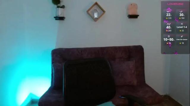 Image 2 of emmi_cam Stream on Chaturbate on 2 months ago