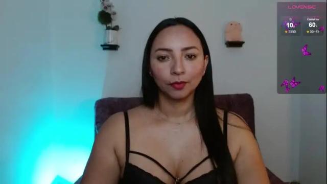 Image 4 of emmi_cam Stream on Chaturbate on 2 months ago