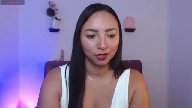 Image 10 of emmi_cam Stream on Chaturbate on 1 month ago