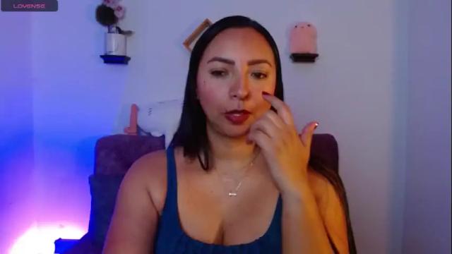 Image 10 of emmi_cam Stream on Chaturbate on 1 month ago