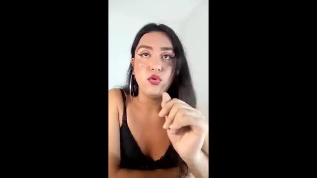 Image 6 of emmiily Stream on Chaturbate on 13 days ago