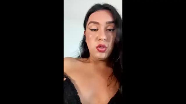 Image 7 of emmiily Stream on Chaturbate on 13 days ago