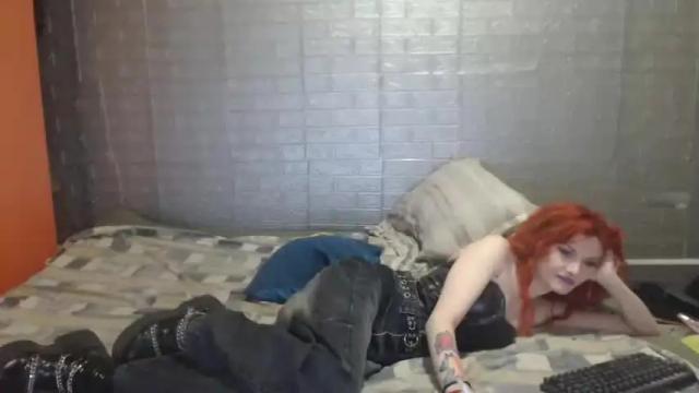Image 11 of emmily000 Stream on Chaturbate on 14 months ago