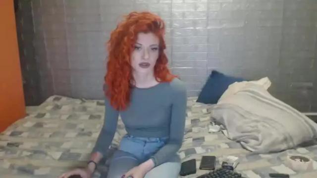 Image 8 of emmily000 Stream on Chaturbate on 14 months ago