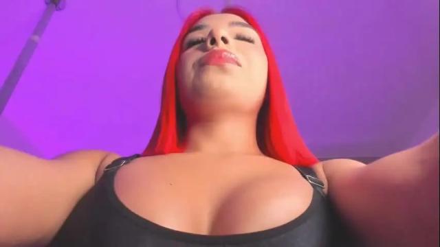 Image 2 of emmily_savage Stream on Chaturbate on 1 month ago