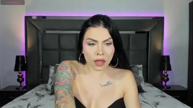 Image 12 of emmilysantibanez Stream on Chaturbate on 3 months ago