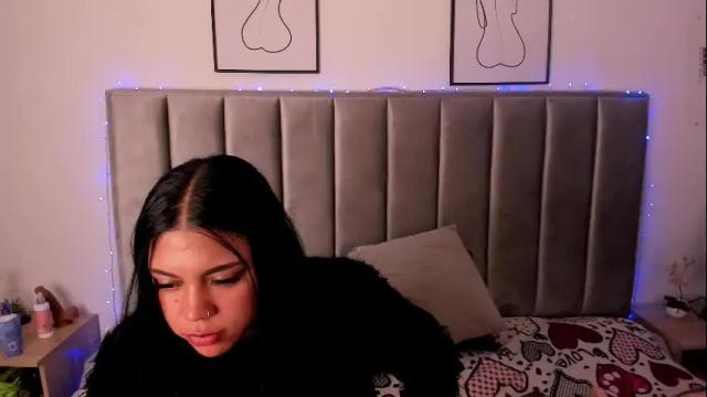 Image 11 of emmy_turnner Stream on Chaturbate on 1 month ago