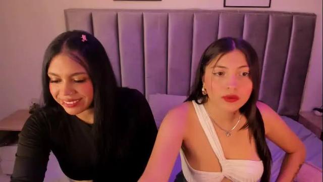 Image 4 of emmy_turnner Stream on Chaturbate on 1 month ago