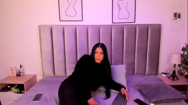 Image 6 of emmy_turnner Stream on Chaturbate on 4 days ago