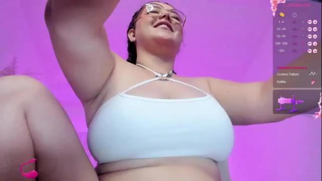 Image 3 of emmy_walker1 Stream on Chaturbate on 1 month ago