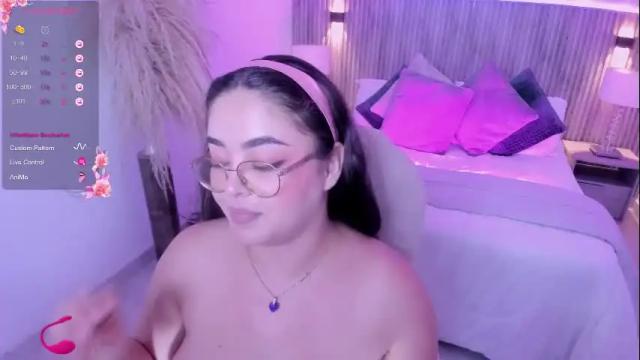 Image 8 of emmy_walker1 Stream on Chaturbate on 1 month ago