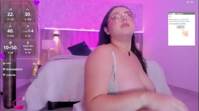Image 11 of emmy_walker1 Stream on Chaturbate on 11 hours ago
