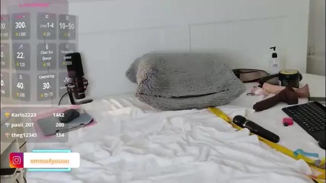 Image 12 of emmybum Stream on Chaturbate on 1 month ago