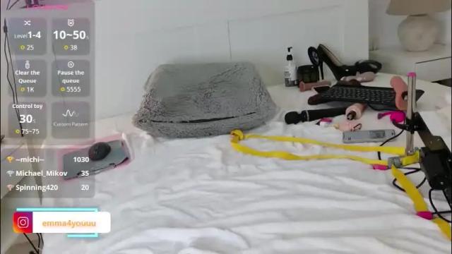 Image 7 of emmybum Stream on Chaturbate on 27 days ago